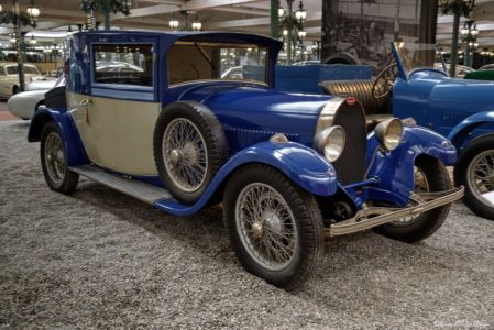 1927--Equilibré