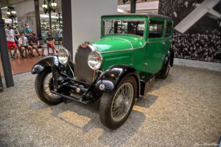 1928-Bugatti Berline Type 40-Equilibré