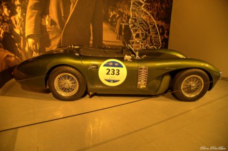 1952-Aston-Martin-DB3-Works-Team-Car-Equilibré
