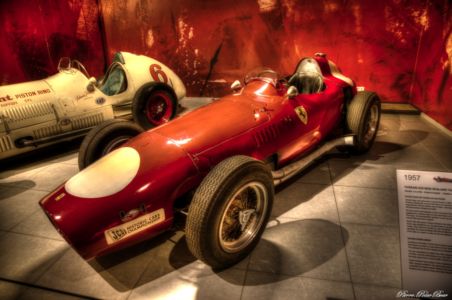 1957-Ferrari-625-New-Zealand-Tasman-Créatif