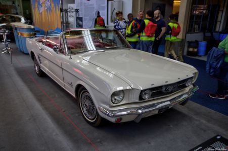1964-Ford-Mustang-Convertible-Réaliste-01