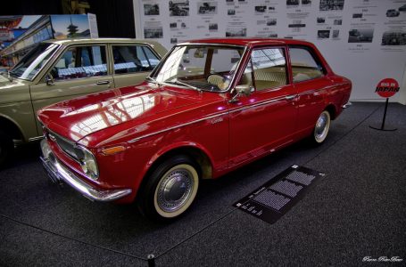 1967-Toyota-Corolla-02