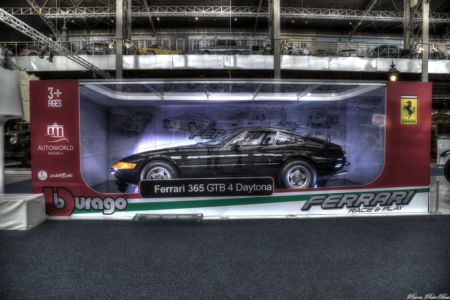 1973-Ferrari-365-GTB-4-Daytona-02-Créatif