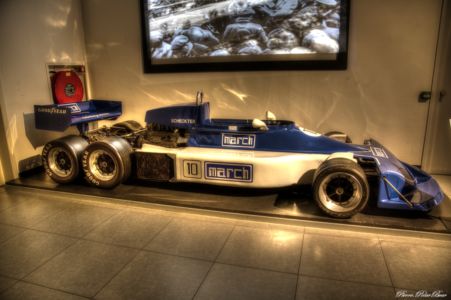 1976-March-240-771-F1-Créatif