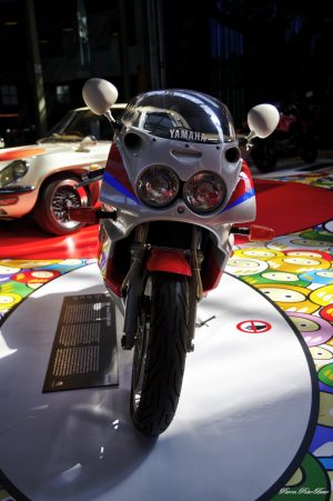 1989-Yamaha-FZR750RR-OW01-02-Réaliste
