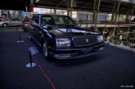 1997-Toyota-Century-01